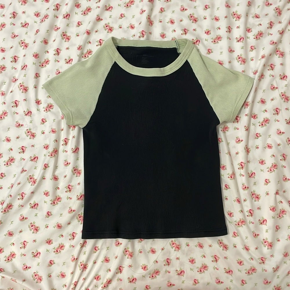 brandy melville crop top